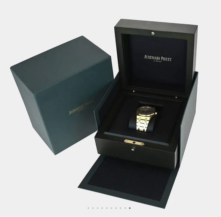 AP Royal Oak Self-Winding Gold Black