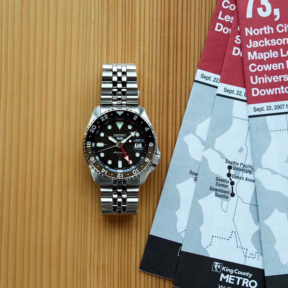 Seiko Men's Mikan 5 Sports Analog Watch (Black, GMT)