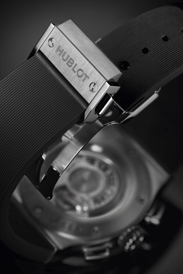 HUBLOT CLASSIC FUSION AEROFUSION TITANIUM - Image 2