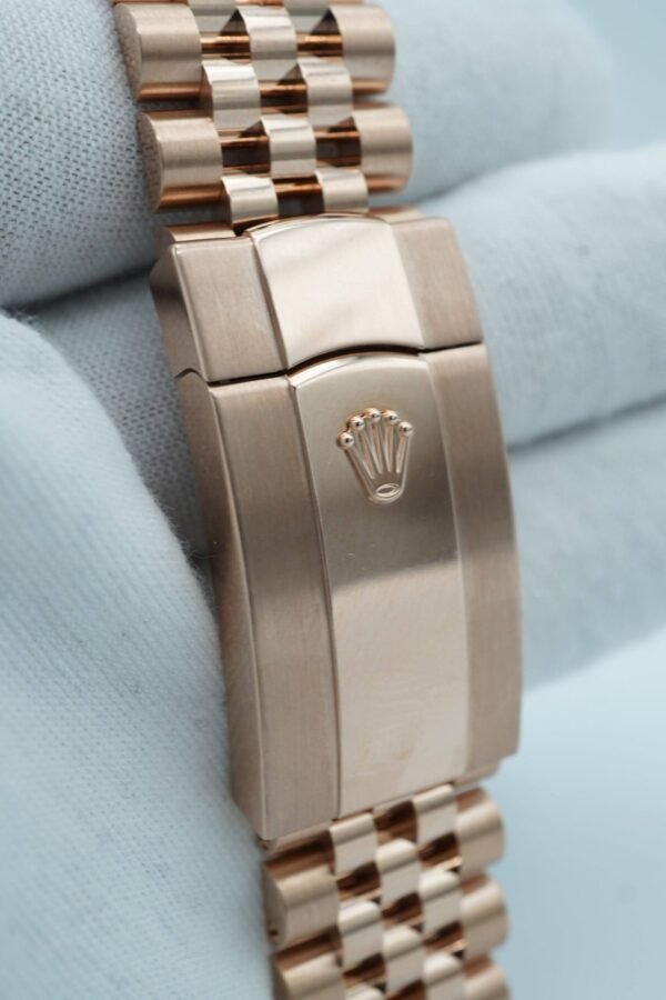 ROLEX SKY DWELLER (GOLD BLUE) - Image 3
